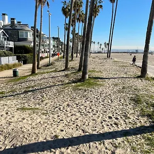 House On The , Los Angeles United States